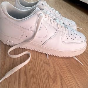 COPY - White Air Force 1 with box
